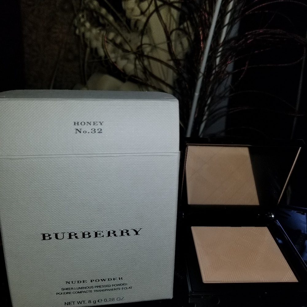 Burberry Nude Powder